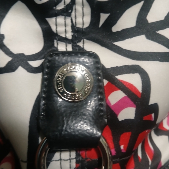 EUC Coach Poppy Daisy Graffiti Tote COA - Picture 11 of 14